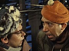 Странный ляп в комедии Гайдая "Операция "Ы"