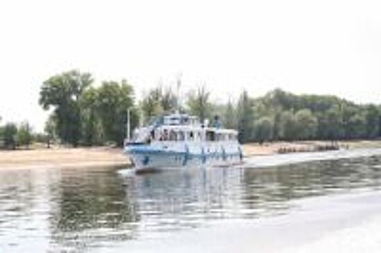 Теплоходы будут чаще ходить от «Руднева» на Сарпинский в Волгограде