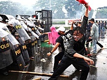 Власти Индонезии отменили необоснованные льготы депутатам после акций протеста