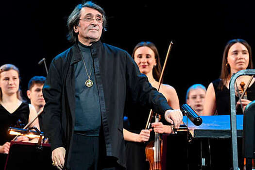 Дирижер Юрий Башмет даст благотворительный концерт для мобилизованных