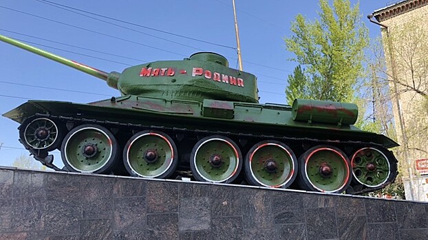 В Саратове осквернили памятник воинам-танкистам
