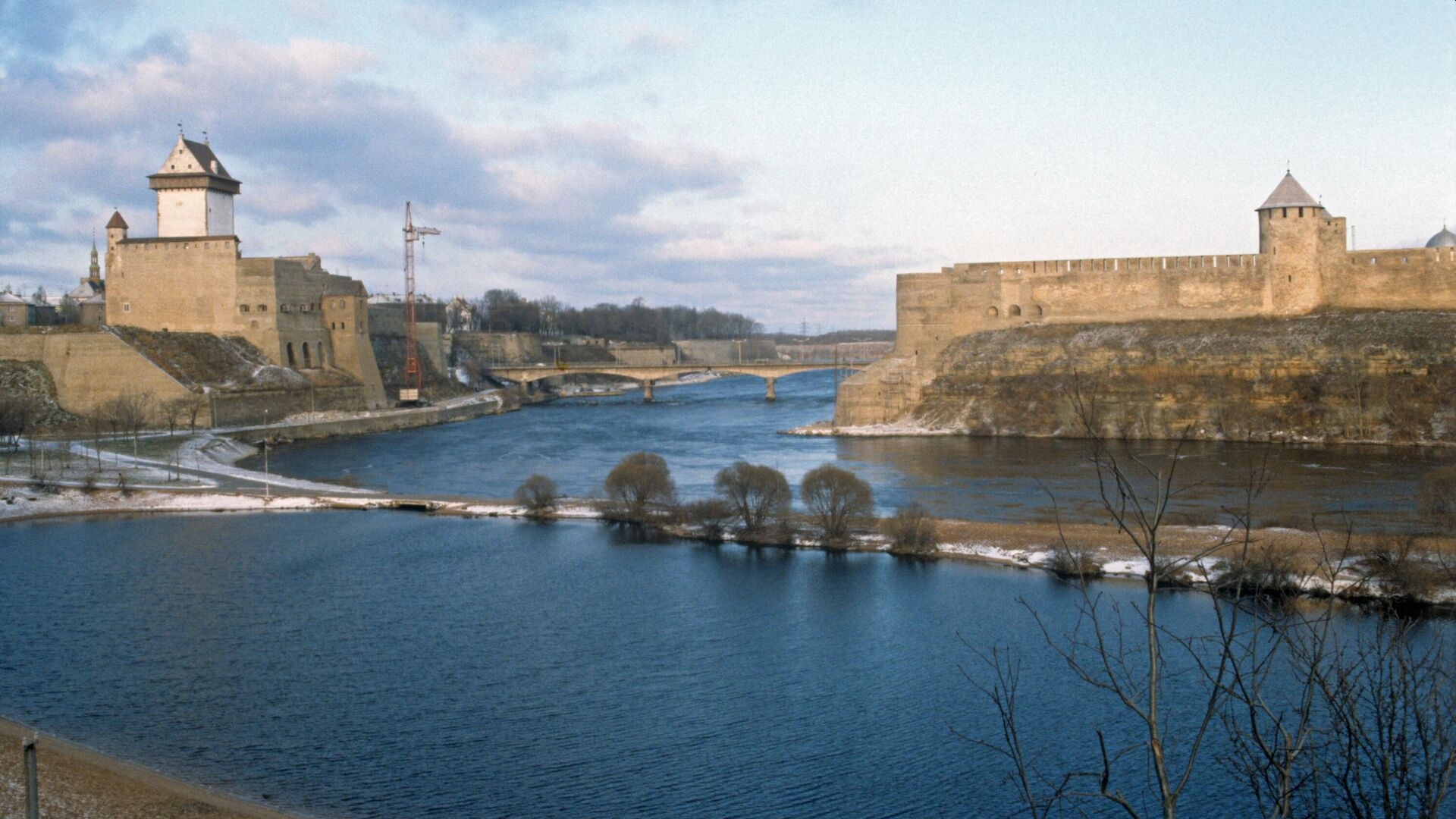 МИД Эстонии вручил представителю посольства РФ ноту о навигации на Нарве