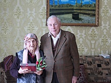 Учительница из Краснооктябрьского района отметила 100-летний юбилей