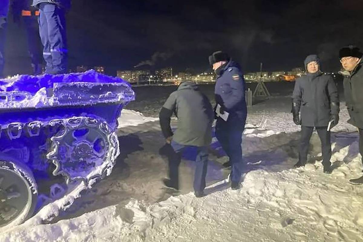 Появились подробности о раздавленном танком российском школьнике