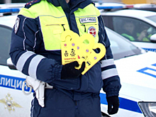 Тульские автоинспекторы при помощи дорхенгеров напомнили водителям о необходимости соблюдения ПДД