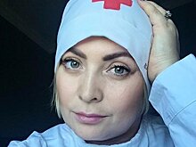 Светлана Пермякова с 7-летней дочерью записала видеообращение для подписчиков