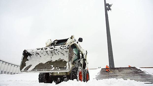 Городские службы работают в усиленном режиме из-за снегопада в Москве