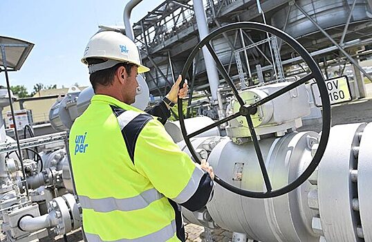 Новак: попытка ограничить цену на российскую нефть приведет к росту ее стоимости