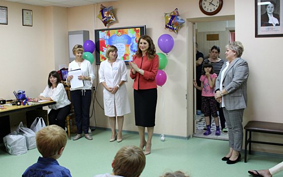 Юлия Рокотянская посетила пациентов детской ОКБ