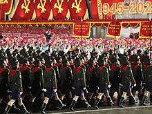 Силы специального назначения с флагами РФ и КНДР прошли на параде в Пхеньяне