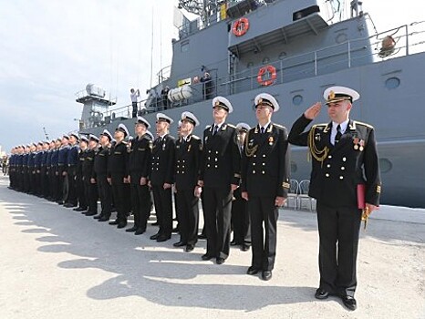 Автопарк Балтийского флота РФ пополнят 20 новых грузовых автомобилей