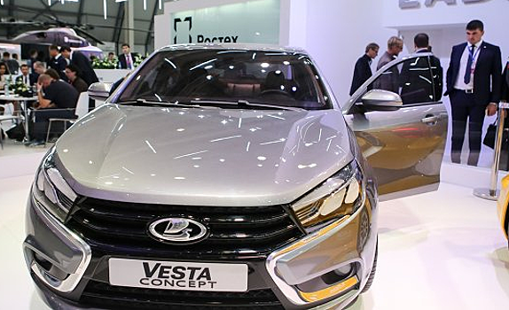 АвтоВАЗ выпустил 100-тысячную Lada Vesta