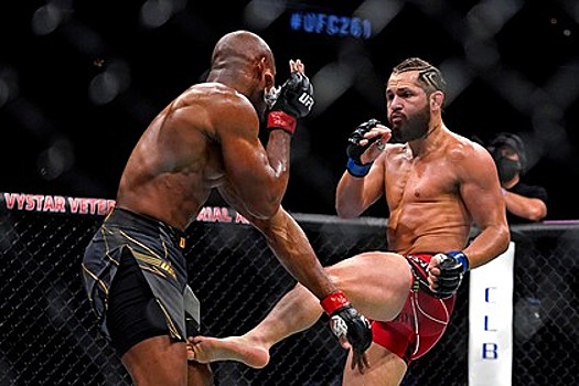 В сети появилось видео лучших моментов UFC 261