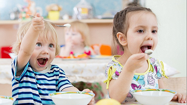 Почему ребенка вредно заставлять доедать