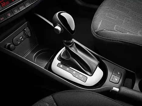 Эксперты назвали популярные в России автомобили с коробкой-автоматом