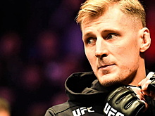 UFC анонсировал бой Волкова и Оверима
