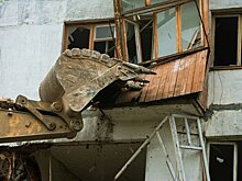 В каких районах Екатеринбурга снесут ветхие дома и деревянные бараки