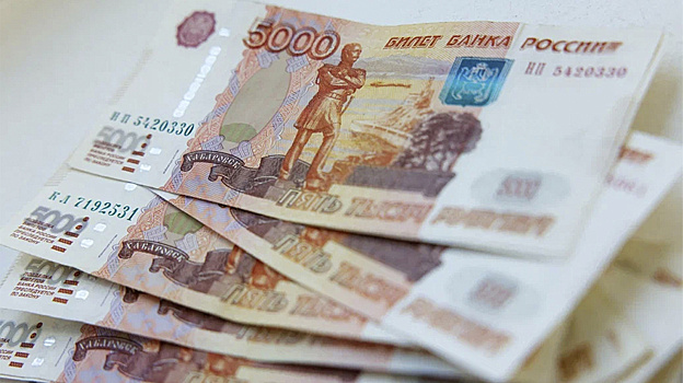 Сотрудница банка в Надыме отговорила пенсионерку переводить деньги мошенникам