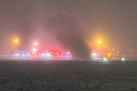 Место крушения бизнес-джета с восемью людьми в штате Мэн в США сняли на фото