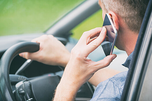 ГИБДД будет визуально фиксировать разговоры водителей по телефону