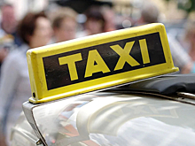 Московские власти потребовали не подключать к сервисам такси неопытных водителей-иностранцев