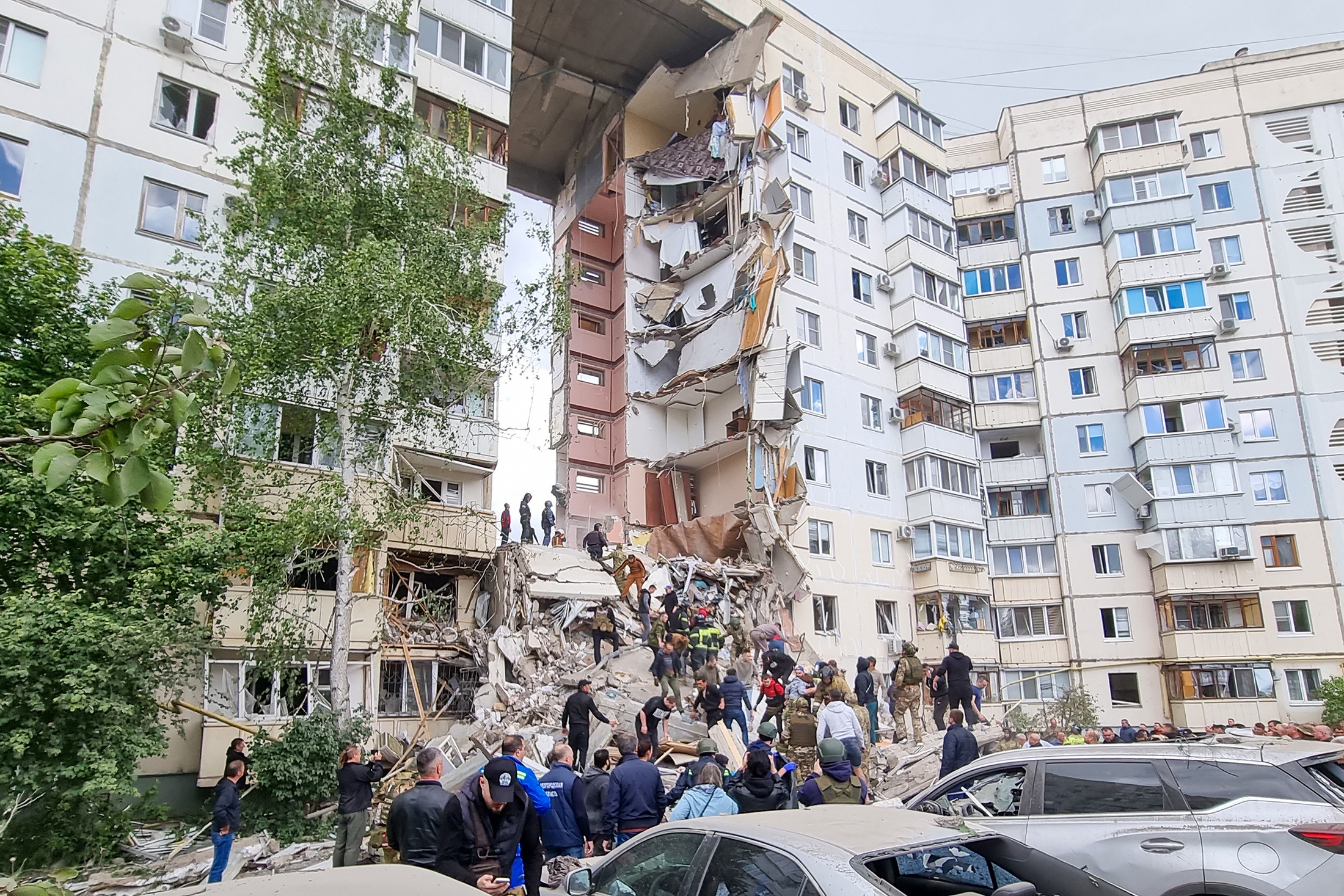 Число пострадавших при обрушении дома в Белгороде выросло до 19
