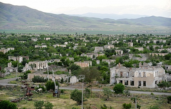 Карабахского солдата ранили в перестрелке с азербайджанскими военными