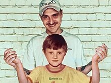 20 работ от мастера фотошопа: отечественные звезды в компании с молодой версией себя: