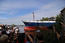 Долгожданное событие: Краболов «Кедон» спустили на воду в Хабаровске