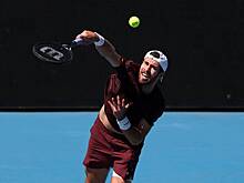 Российский теннисист Хачанов вылетел с Australian Open