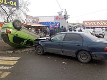 В Челябинске на Свердловском тракте опрокинулась автоледи на «Матизе»