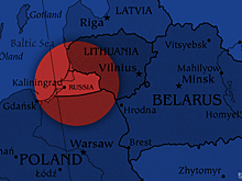 В преддверии празднования 320-летию военно-морского образования офицеры и курсанты Военно-Морского Института – Морского корпуса Петра Великого возложили венки и цветы к памятнику И. Ф. Крузенштерну