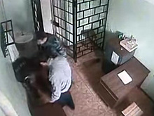 Начальник российской колонии получил дело за видео с избиением заключенного
