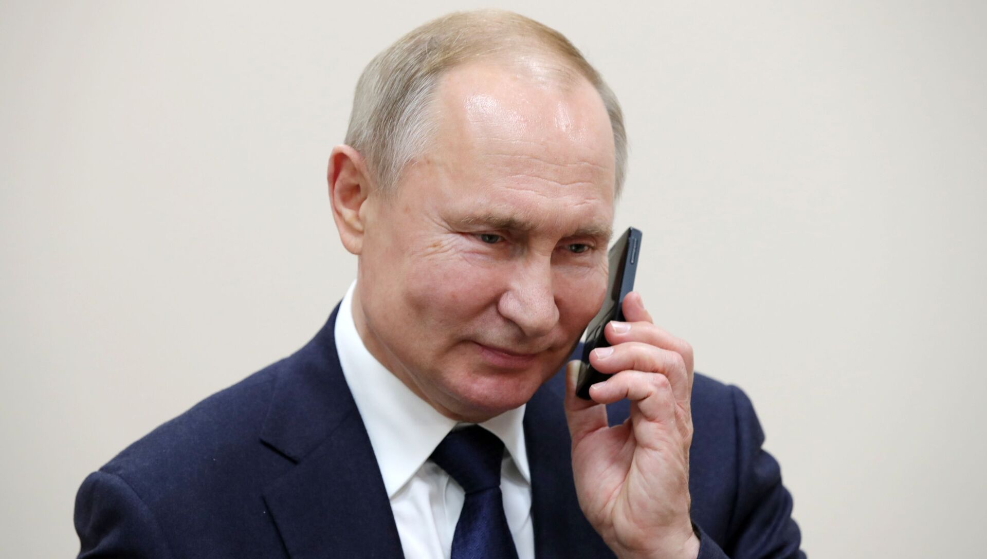 Песков анонсировал международный телефонный разговор Путина