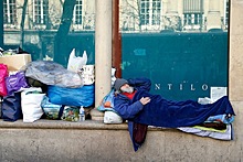 Франция раздаст полмиллиарда евро беднякам