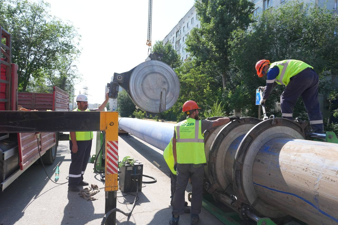 Один из самых протяженных участков канализации в Астрахани начали менять