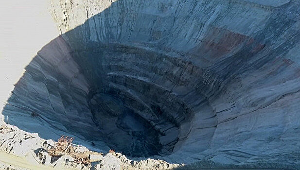 Пропавшие на якутском руднике горняки вышли на связь