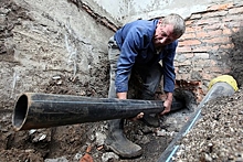 Россияне заточили коммунальщиков в затопленном подвале