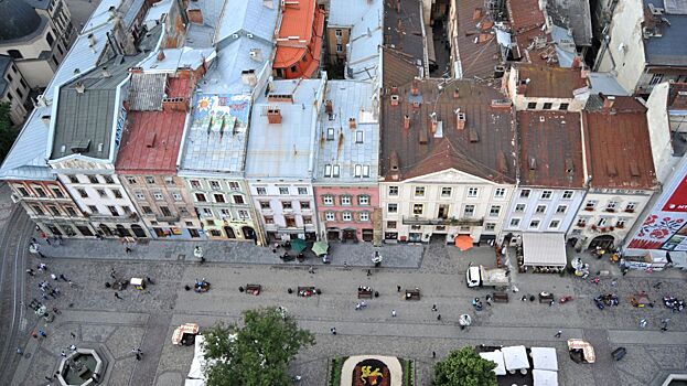 Во Львовской области снесли памятник на братской могиле советских солдат