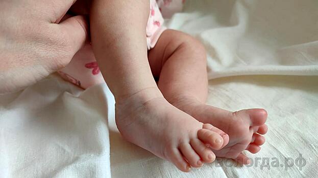 Более 300 многодетных семей получили областной материнский капитал в этом году