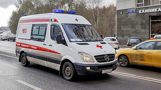 В регион пришли первые 12 машин скорой помощи и 5 передвижных мобильных комплексов
