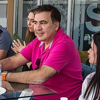 После дождичка в четверг. Саакашвили решил воспользоваться непогодой, чтобы стать мэром Одессы