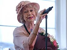 Немоляева рассказала о запретных темах при разговоре с Ахеджаковой