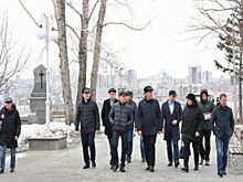 Глава Барнаула проверил состояние Нагорного парка после зимы