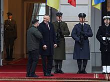 Зеленский впервые встретился с критиковавшим его президентом Польши