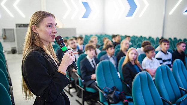 Студентам новоуренгойского техникума рассказали о работе на Новопортовском месторождении