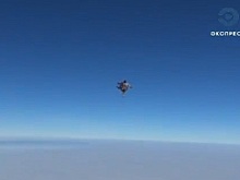 В Пензе студентка «Квартала Луи» совершила прыжок с парашютом