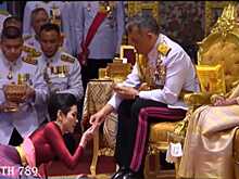 Все могут короли: тайский монарх сделал свою любовницу второй законной женой