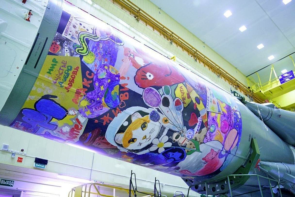 В Мурманскую детскую больницу приедет космонавт Денис Матвеев