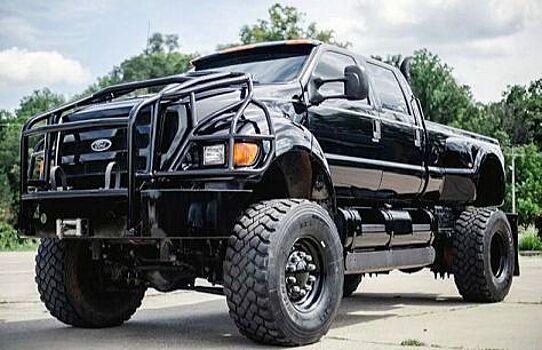 Ford F-650: «Пригламуренный» грузовик